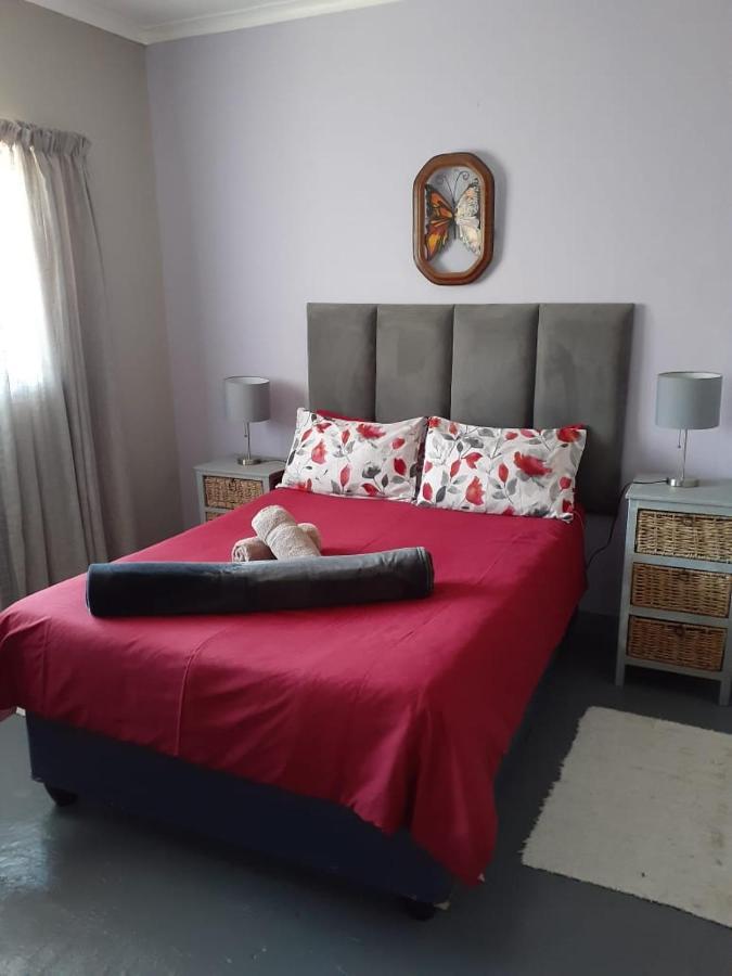 Accommodation@42 Capital Pretoria-Noord Esterno foto
