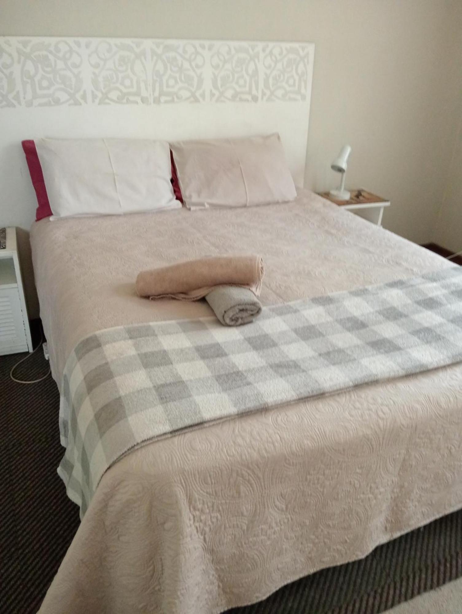 Accommodation@42 Capital Pretoria-Noord Esterno foto