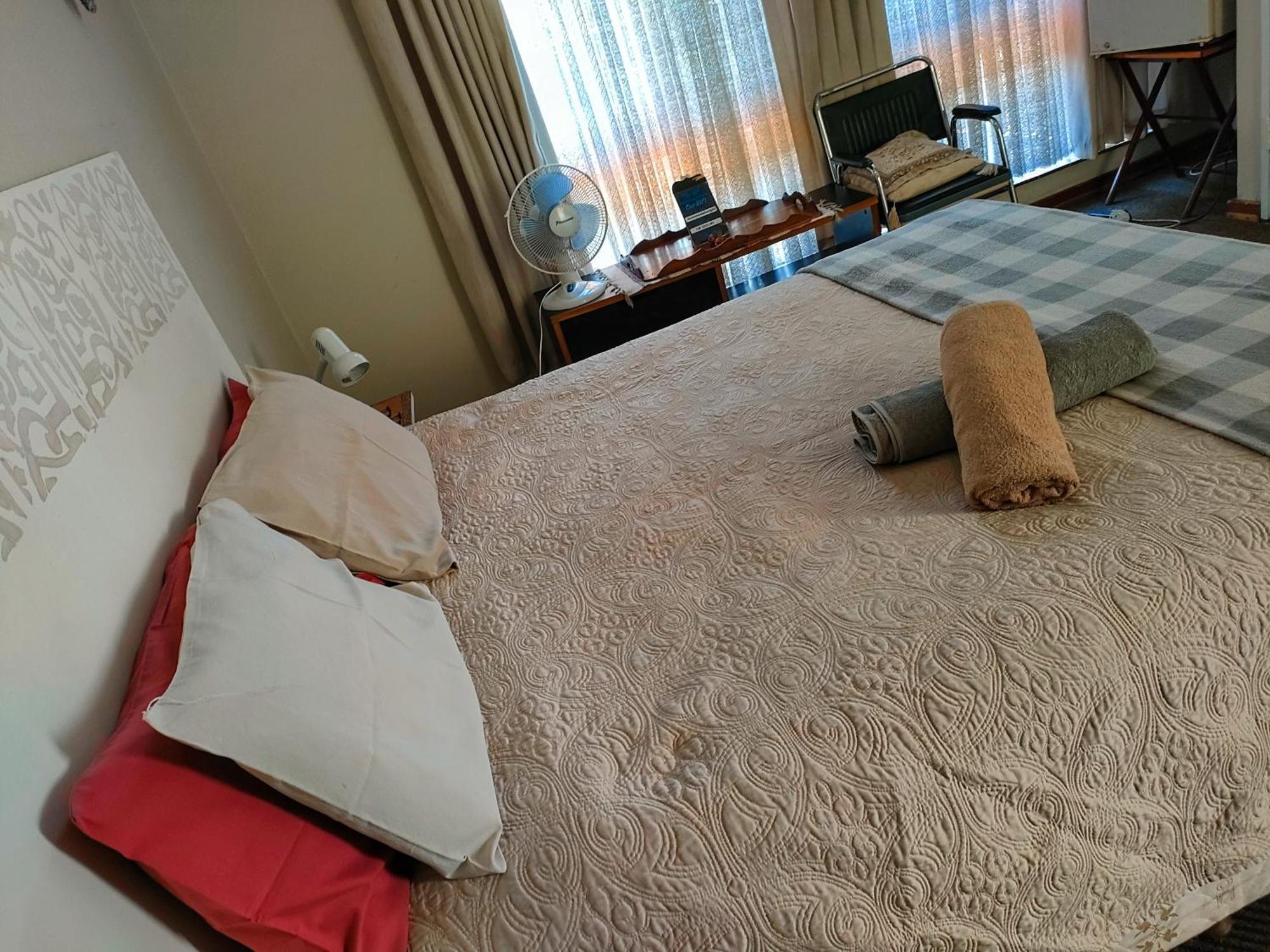 Accommodation@42 Capital Pretoria-Noord Esterno foto